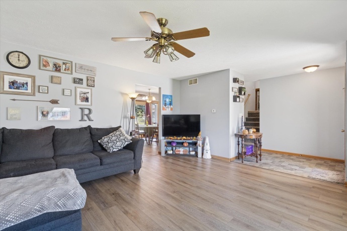 14110 Kirane, SOUTH BELOIT, Illinois 61080, 5 Bedrooms Bedrooms, ,3 BathroomsBathrooms,House,For Sale,Kirane,202506541