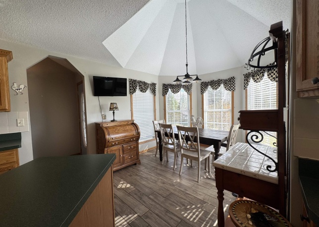 22782A Short, LANARK, Illinois 61046, 4 Bedrooms Bedrooms, ,4 BathroomsBathrooms,House,For Sale,Short,202506781