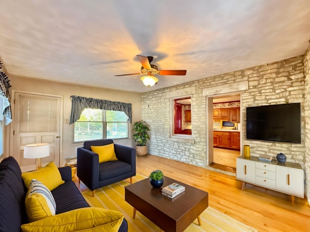 702 Washington, ROCKTON, Illinois 61072, 3 Bedrooms Bedrooms, ,1 BathroomBathrooms,House,For Sale,Washington,202506782