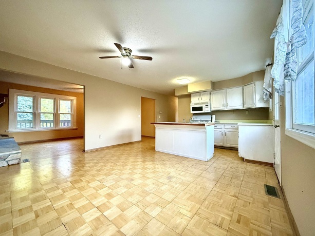 9955 High, STILLMAN VALLEY, Illinois 61084, 3 Bedrooms Bedrooms, ,2 BathroomsBathrooms,House,For Sale,High,202506783