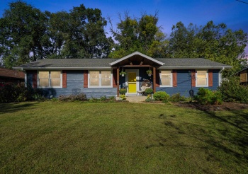 4641 Beach, DUBUQUE, Iowa 52003, 3 Bedrooms Bedrooms, ,3 BathroomsBathrooms,House,For Sale,Beach,202506785