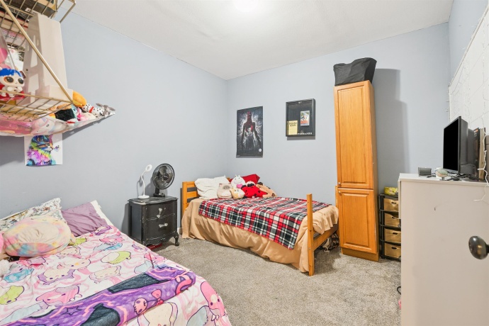 4641 Beach, DUBUQUE, Iowa 52003, 3 Bedrooms Bedrooms, ,3 BathroomsBathrooms,House,For Sale,Beach,202506785