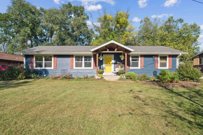 4641 Beach, DUBUQUE, Iowa 52003, 3 Bedrooms Bedrooms, ,3 BathroomsBathrooms,House,For Sale,Beach,202506785