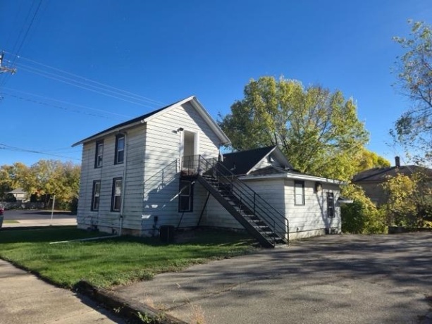 702 Washington, JANESVILLE, Wisconsin 53548, 4 Bedrooms Bedrooms, ,1 BathroomBathrooms,House,For Sale,Washington,202506788