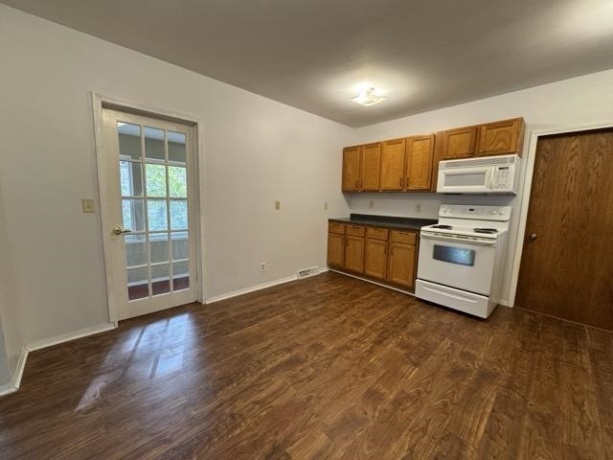 702 Washington, JANESVILLE, Wisconsin 53548, 4 Bedrooms Bedrooms, ,1 BathroomBathrooms,House,For Sale,Washington,202506788