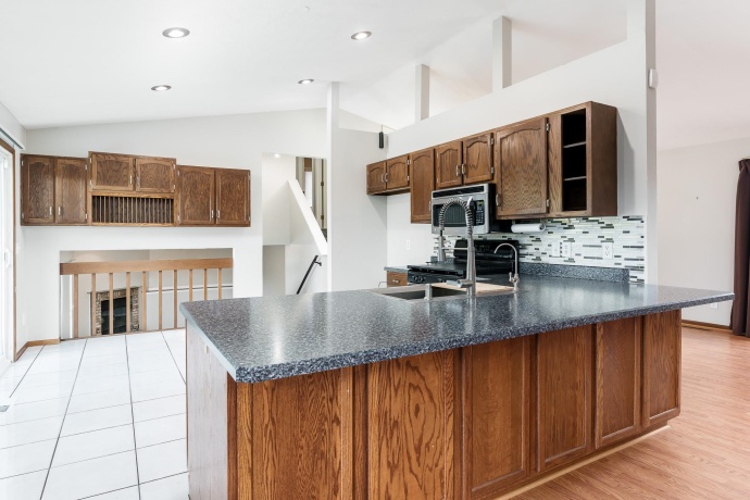 4558 Hampstead, LOVES PARK, Illinois 61111, 4 Bedrooms Bedrooms, ,3 BathroomsBathrooms,House,For Sale,Hampstead,202506789