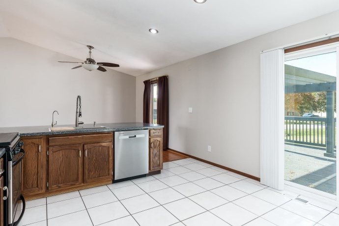 4558 Hampstead, LOVES PARK, Illinois 61111, 4 Bedrooms Bedrooms, ,3 BathroomsBathrooms,House,For Sale,Hampstead,202506789