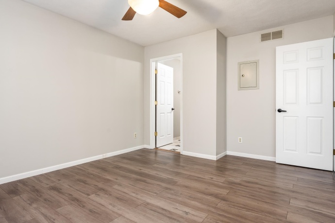 4558 Hampstead, LOVES PARK, Illinois 61111, 4 Bedrooms Bedrooms, ,3 BathroomsBathrooms,House,For Sale,Hampstead,202506789