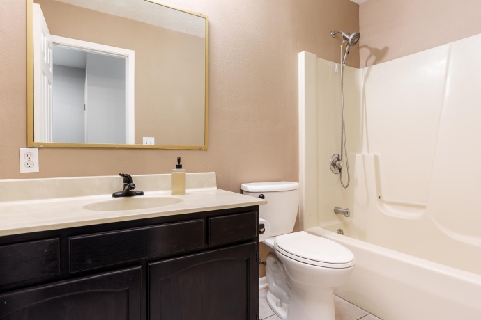 4558 Hampstead, LOVES PARK, Illinois 61111, 4 Bedrooms Bedrooms, ,3 BathroomsBathrooms,House,For Sale,Hampstead,202506789