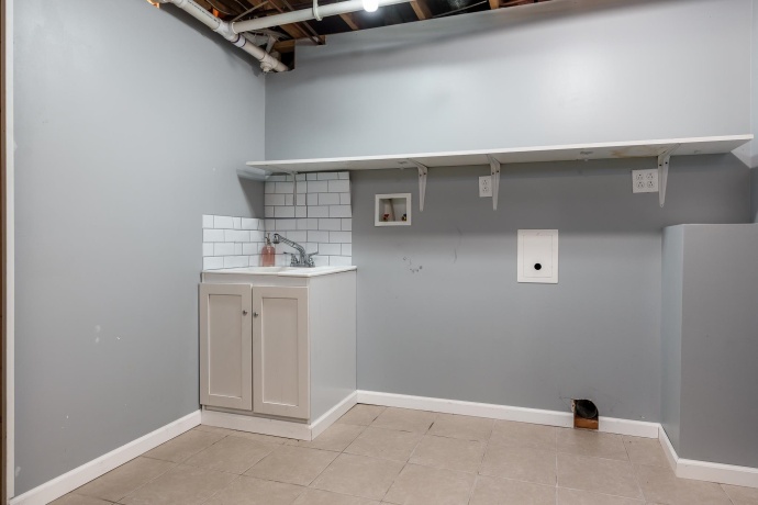 4558 Hampstead, LOVES PARK, Illinois 61111, 4 Bedrooms Bedrooms, ,3 BathroomsBathrooms,House,For Sale,Hampstead,202506789