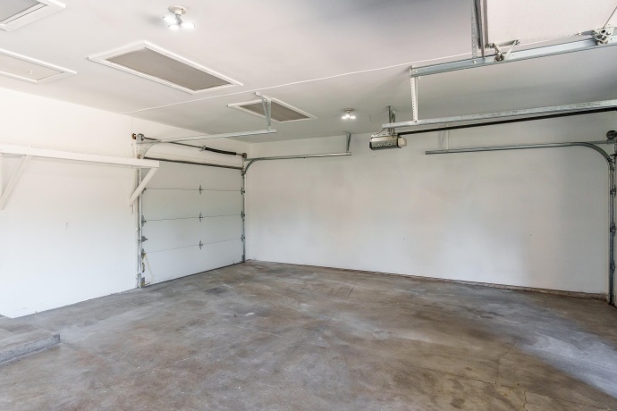 4558 Hampstead, LOVES PARK, Illinois 61111, 4 Bedrooms Bedrooms, ,3 BathroomsBathrooms,House,For Sale,Hampstead,202506789