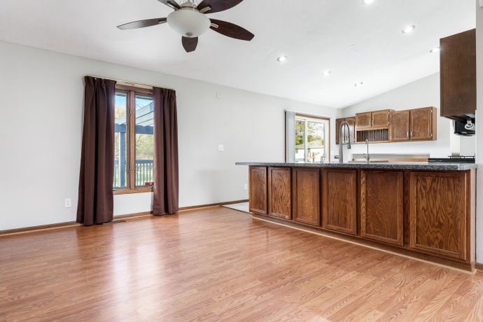 4558 Hampstead, LOVES PARK, Illinois 61111, 4 Bedrooms Bedrooms, ,3 BathroomsBathrooms,House,For Sale,Hampstead,202506789