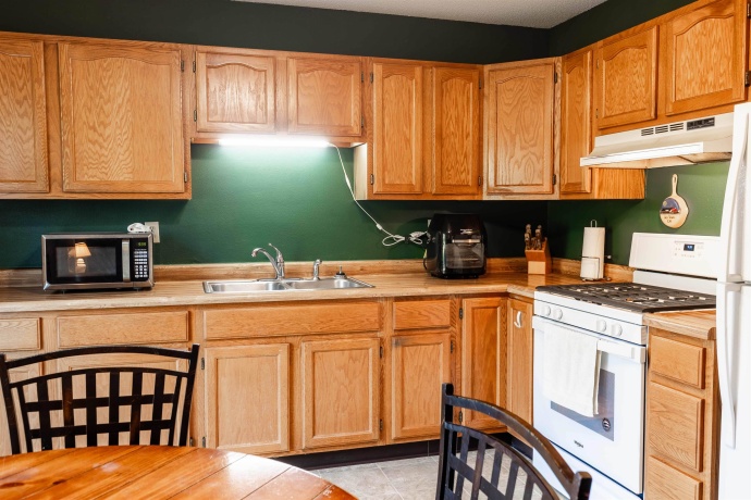 1021 Schapville, ELIZABETH, Illinois 61028, 2 Bedrooms Bedrooms, ,2 BathroomsBathrooms,House,For Sale,Schapville,202506790