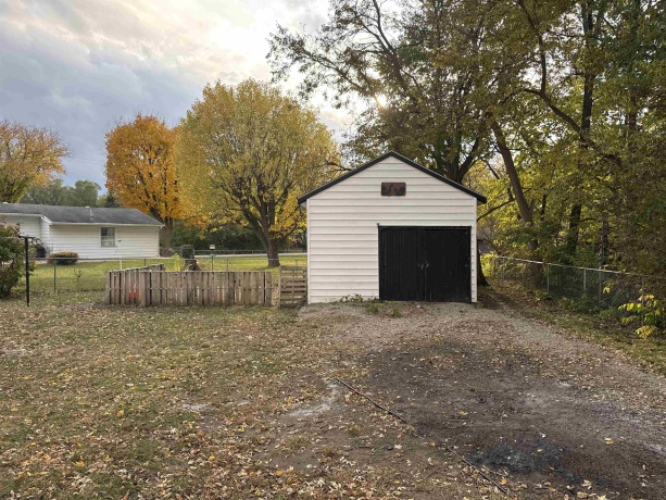 11708 Dorothea, MACHESNEY PARK, Illinois 61115, 3 Bedrooms Bedrooms, ,2 BathroomsBathrooms,House,For Sale,Dorothea,202506791