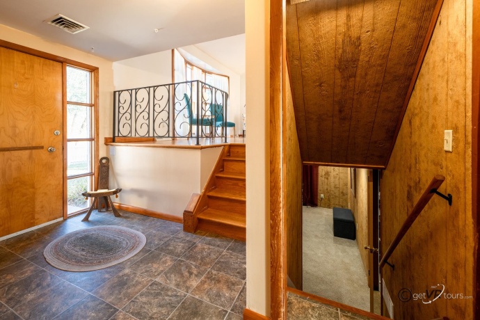 1010 Ridge, GALENA, Illinois 61036, 3 Bedrooms Bedrooms, ,1 BathroomBathrooms,House,For Sale,Ridge,202506792