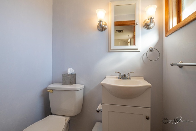 1010 Ridge, GALENA, Illinois 61036, 3 Bedrooms Bedrooms, ,1 BathroomBathrooms,House,For Sale,Ridge,202506792