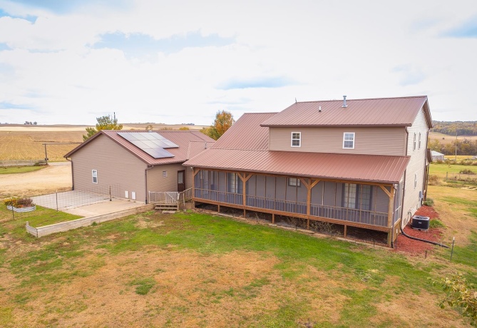 7876 Hickory Grove, SAVANNA, Illinois 61074, 3 Bedrooms Bedrooms, ,2 BathroomsBathrooms,House,For Sale,Hickory Grove,202506797