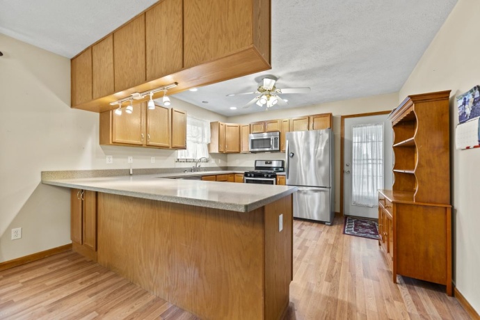 816 Lake Summerset, LAKE SUMMERSET, Illinois 61019, 3 Bedrooms Bedrooms, ,2 BathroomsBathrooms,House,For Sale,Lake Summerset,202502674