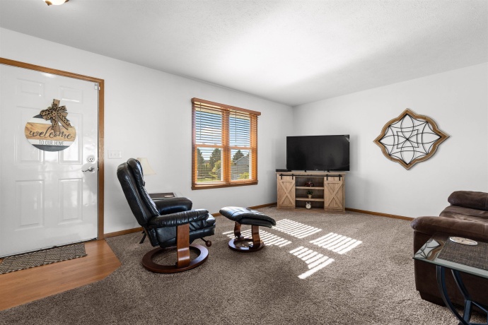 5450 Pocono, LOVES PARK, Illinois 61111, 4 Bedrooms Bedrooms, ,2 BathroomsBathrooms,House,For Sale,Pocono,202506799