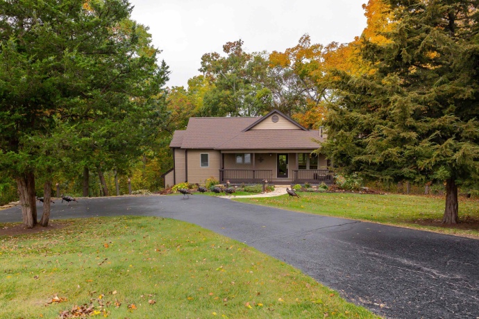 21 Belden School, GALENA, Illinois 61036, 3 Bedrooms Bedrooms, ,3 BathroomsBathrooms,House,For Sale,Belden School,202506807