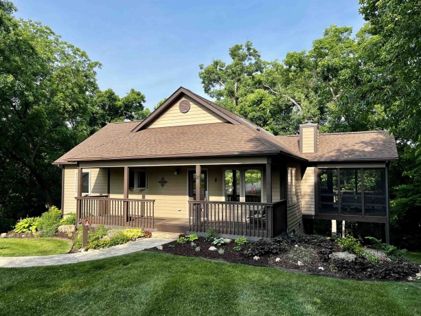 21 Belden School, GALENA, Illinois 61036, 3 Bedrooms Bedrooms, ,3 BathroomsBathrooms,House,For Sale,Belden School,202506807