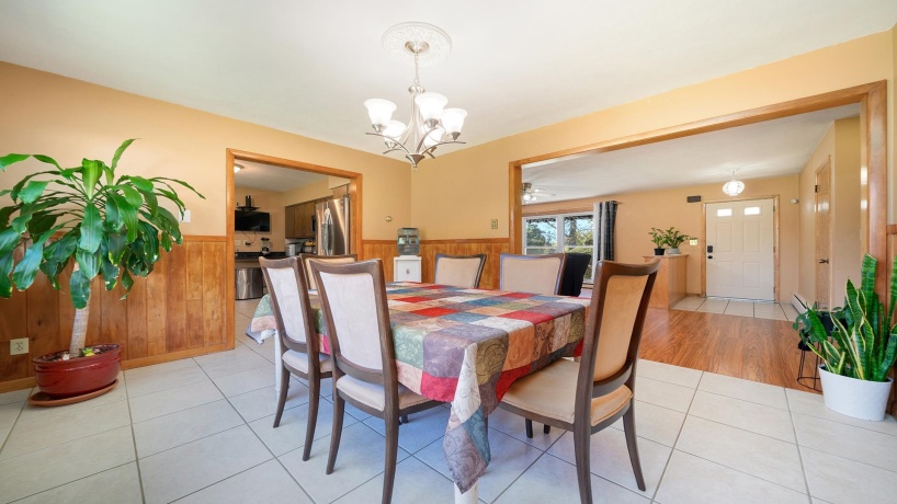 5588 35th, ROCKFORD, Illinois 61109, 3 Bedrooms Bedrooms, ,2 BathroomsBathrooms,House,For Sale,35th,202506809