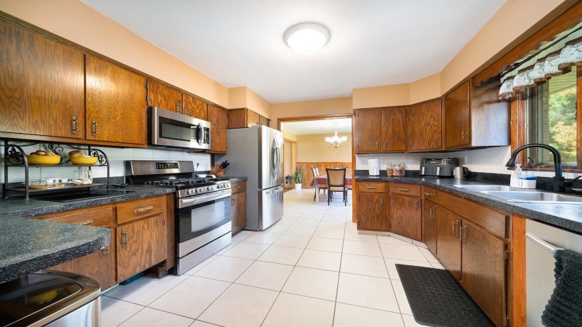 5588 35th, ROCKFORD, Illinois 61109, 3 Bedrooms Bedrooms, ,2 BathroomsBathrooms,House,For Sale,35th,202506809