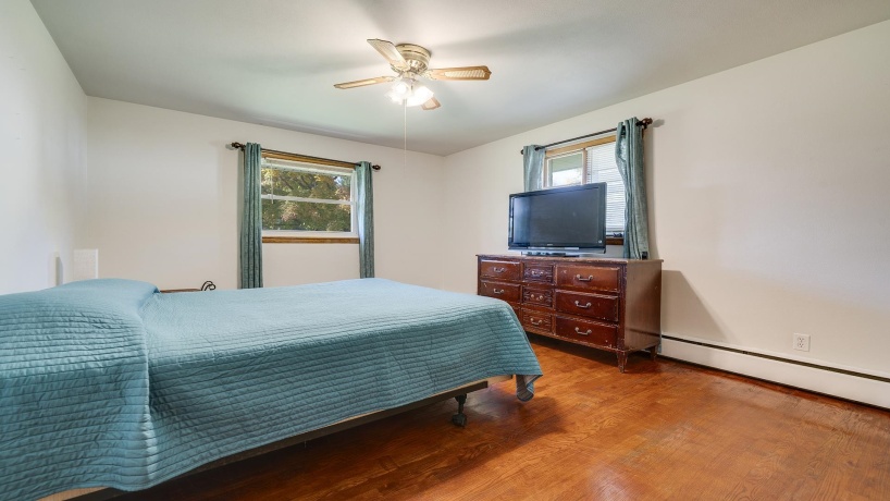 5588 35th, ROCKFORD, Illinois 61109, 3 Bedrooms Bedrooms, ,2 BathroomsBathrooms,House,For Sale,35th,202506809