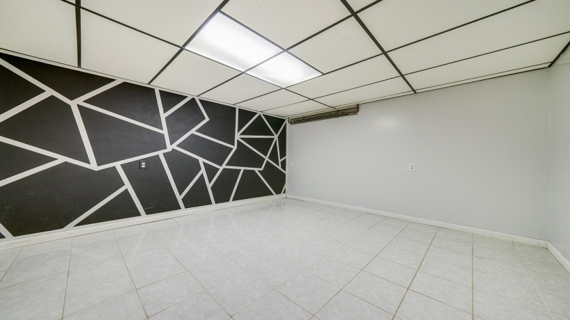 5588 35th, ROCKFORD, Illinois 61109, 3 Bedrooms Bedrooms, ,2 BathroomsBathrooms,House,For Sale,35th,202506809