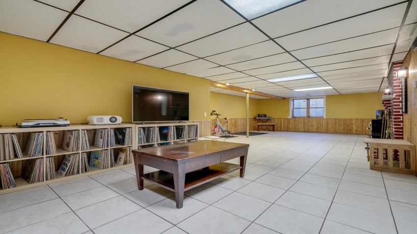 5588 35th, ROCKFORD, Illinois 61109, 3 Bedrooms Bedrooms, ,2 BathroomsBathrooms,House,For Sale,35th,202506809