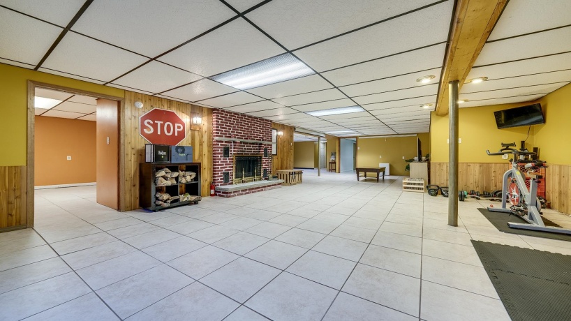 5588 35th, ROCKFORD, Illinois 61109, 3 Bedrooms Bedrooms, ,2 BathroomsBathrooms,House,For Sale,35th,202506809