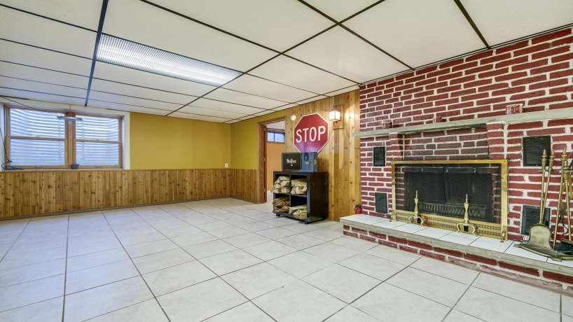 5588 35th, ROCKFORD, Illinois 61109, 3 Bedrooms Bedrooms, ,2 BathroomsBathrooms,House,For Sale,35th,202506809