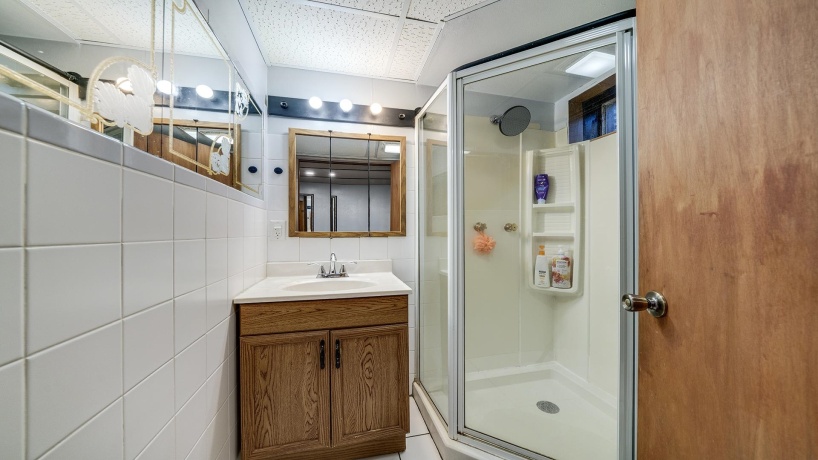 5588 35th, ROCKFORD, Illinois 61109, 3 Bedrooms Bedrooms, ,2 BathroomsBathrooms,House,For Sale,35th,202506809