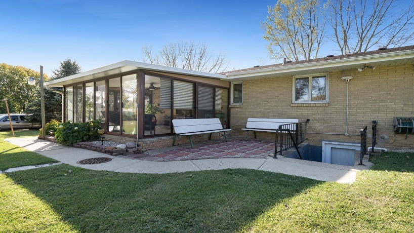 5588 35th, ROCKFORD, Illinois 61109, 3 Bedrooms Bedrooms, ,2 BathroomsBathrooms,House,For Sale,35th,202506809