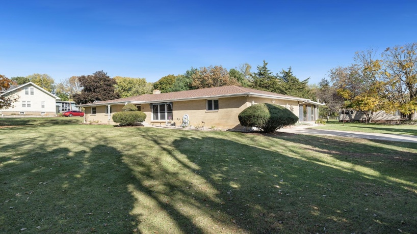 5588 35th, ROCKFORD, Illinois 61109, 3 Bedrooms Bedrooms, ,2 BathroomsBathrooms,House,For Sale,35th,202506809