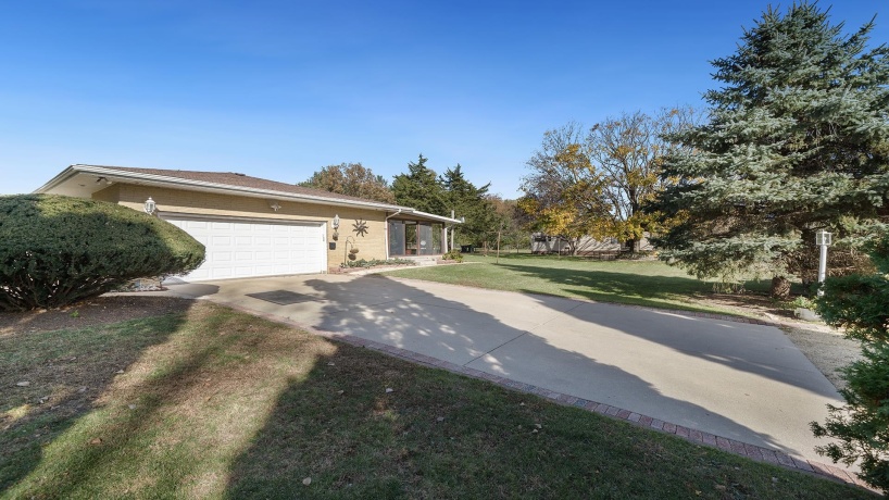 5588 35th, ROCKFORD, Illinois 61109, 3 Bedrooms Bedrooms, ,2 BathroomsBathrooms,House,For Sale,35th,202506809