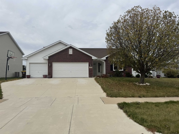 1916 Prestwold, MACHESNEY PARK, Illinois 61115, 3 Bedrooms Bedrooms, ,3 BathroomsBathrooms,House,For Sale,Prestwold,202506816