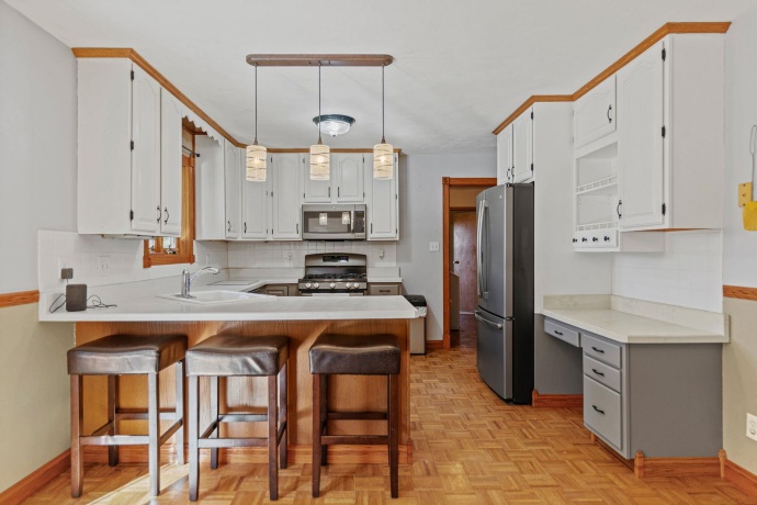 8099 Clearview Dr, ROCKFORD, Illinois 61102, 3 Bedrooms Bedrooms, ,2 BathroomsBathrooms,House,For Sale,Clearview Dr,202506818