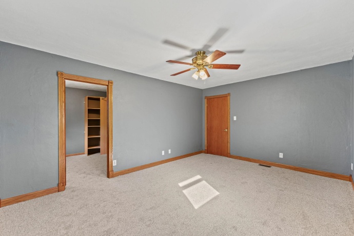 8099 Clearview Dr, ROCKFORD, Illinois 61102, 3 Bedrooms Bedrooms, ,2 BathroomsBathrooms,House,For Sale,Clearview Dr,202506818