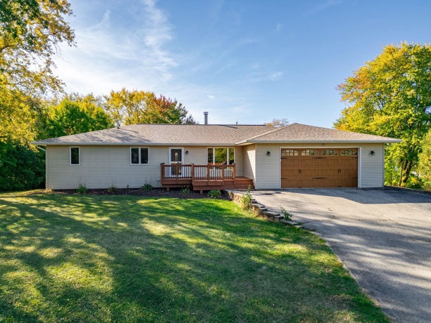 8099 Clearview Dr, ROCKFORD, Illinois 61102, 3 Bedrooms Bedrooms, ,2 BathroomsBathrooms,House,For Sale,Clearview Dr,202506818