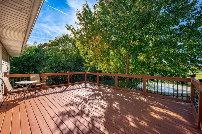 8099 Clearview Dr, ROCKFORD, Illinois 61102, 3 Bedrooms Bedrooms, ,2 BathroomsBathrooms,House,For Sale,Clearview Dr,202506818