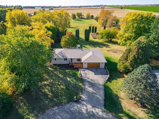 8099 Clearview Dr, ROCKFORD, Illinois 61102, 3 Bedrooms Bedrooms, ,2 BathroomsBathrooms,House,For Sale,Clearview Dr,202506818