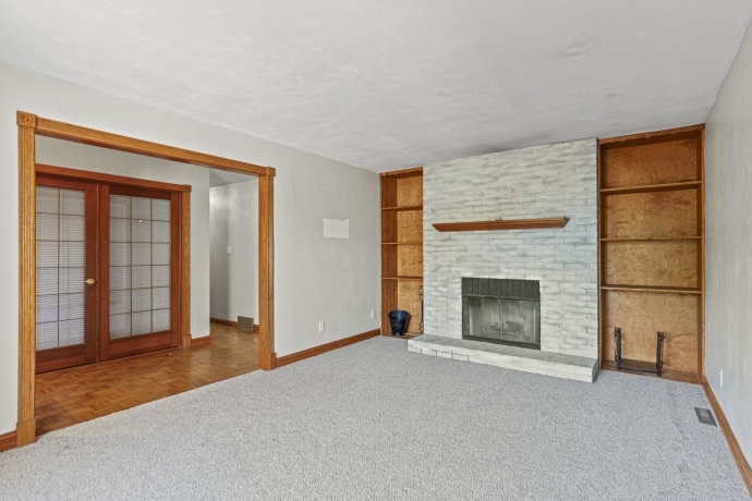 8099 Clearview Dr, ROCKFORD, Illinois 61102, 3 Bedrooms Bedrooms, ,2 BathroomsBathrooms,House,For Sale,Clearview Dr,202506818