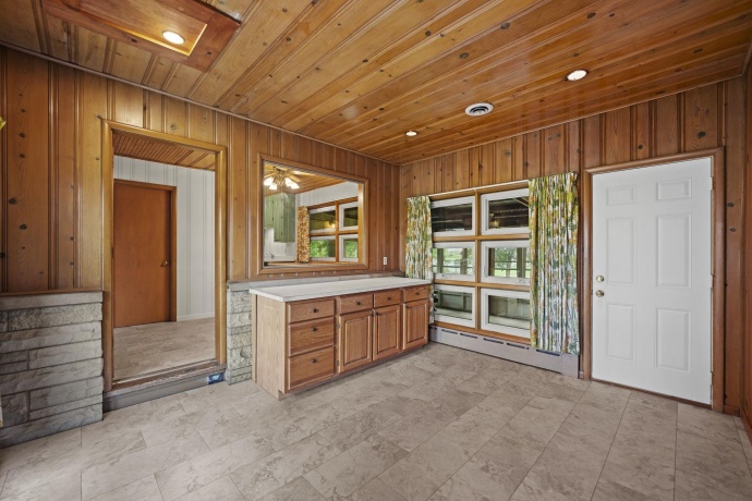 1205 7th, BELVIDERE, Illinois 61008, 3 Bedrooms Bedrooms, ,2 BathroomsBathrooms,House,For Sale,7th,202506496