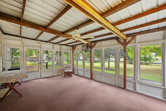 1205 7th, BELVIDERE, Illinois 61008, 3 Bedrooms Bedrooms, ,2 BathroomsBathrooms,House,For Sale,7th,202506496