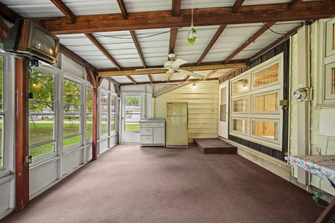 1205 7th, BELVIDERE, Illinois 61008, 3 Bedrooms Bedrooms, ,2 BathroomsBathrooms,House,For Sale,7th,202506496