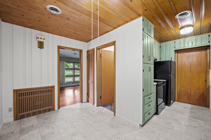 1205 7th, BELVIDERE, Illinois 61008, 3 Bedrooms Bedrooms, ,2 BathroomsBathrooms,House,For Sale,7th,202506496