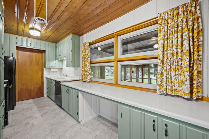 1205 7th, BELVIDERE, Illinois 61008, 3 Bedrooms Bedrooms, ,2 BathroomsBathrooms,House,For Sale,7th,202506496