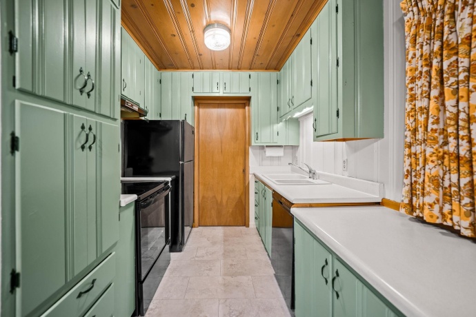 1205 7th, BELVIDERE, Illinois 61008, 3 Bedrooms Bedrooms, ,2 BathroomsBathrooms,House,For Sale,7th,202506496