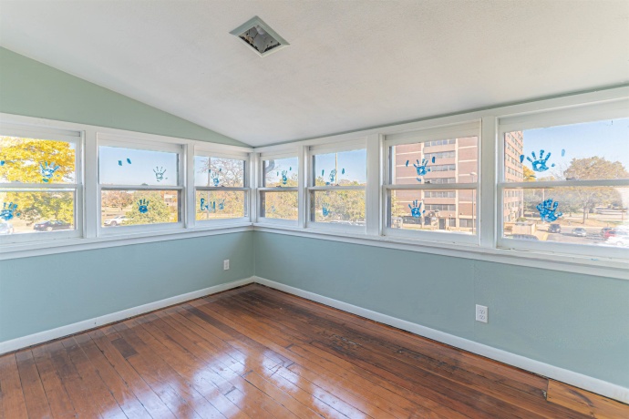 509 6th, ROCKFORD, Illinois 61107, 4 Bedrooms Bedrooms, ,1 BathroomBathrooms,House,For Sale,6th,202506820